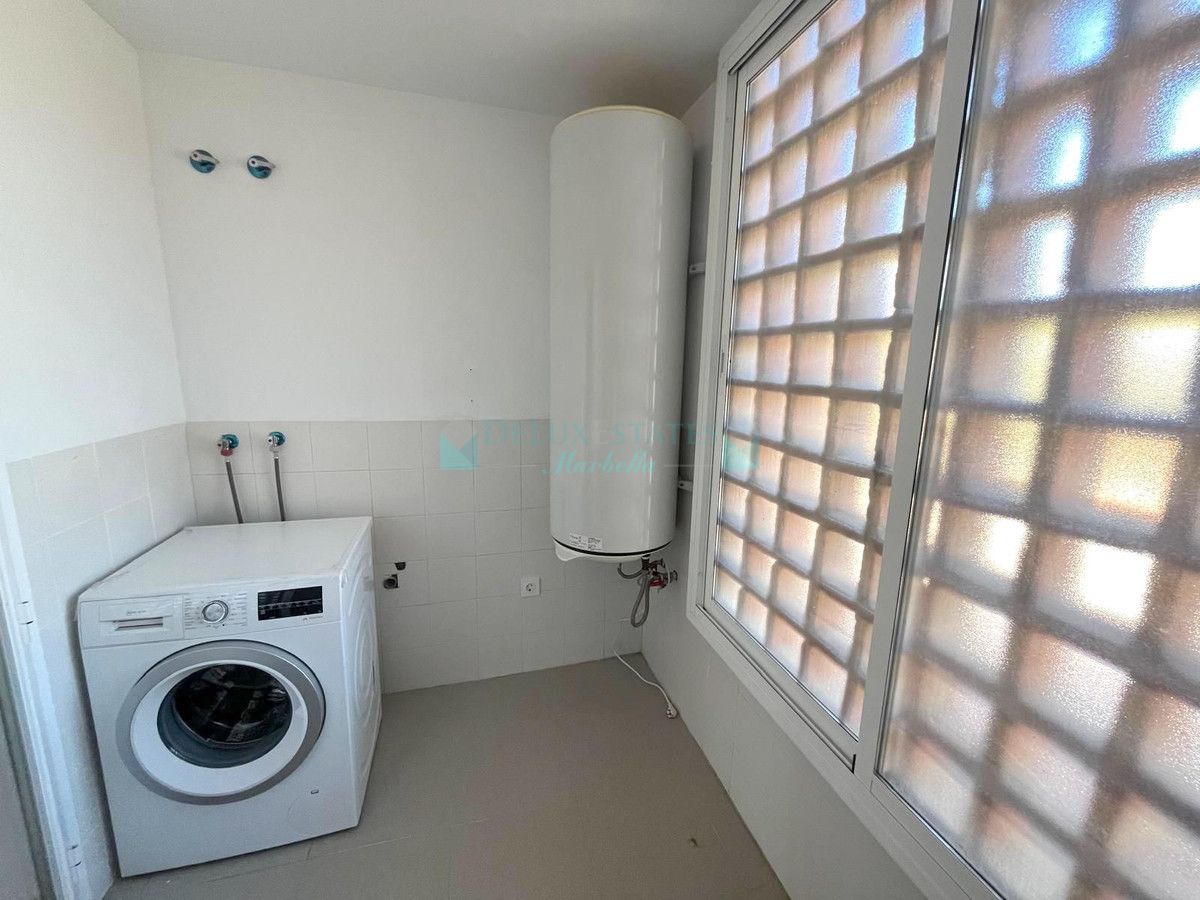 Town House for sale in Benahavis