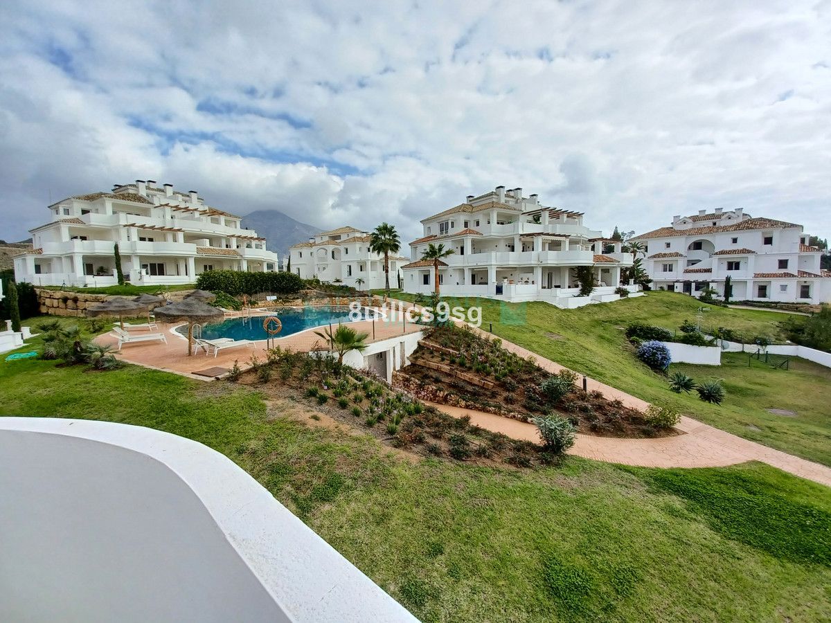 Apartment for sale in Aloha, Nueva Andalucia