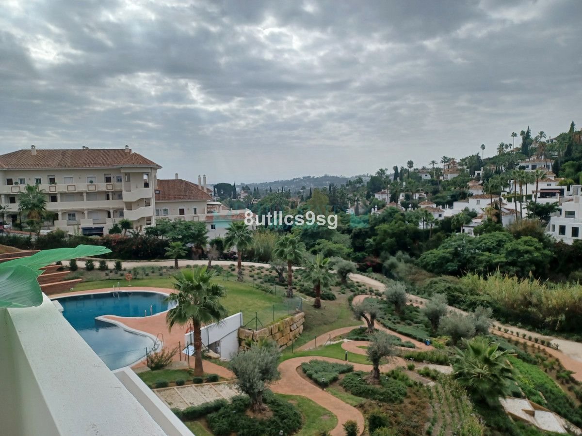 Apartment for sale in Aloha, Nueva Andalucia