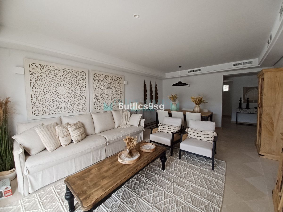 Apartment for sale in Aloha, Nueva Andalucia