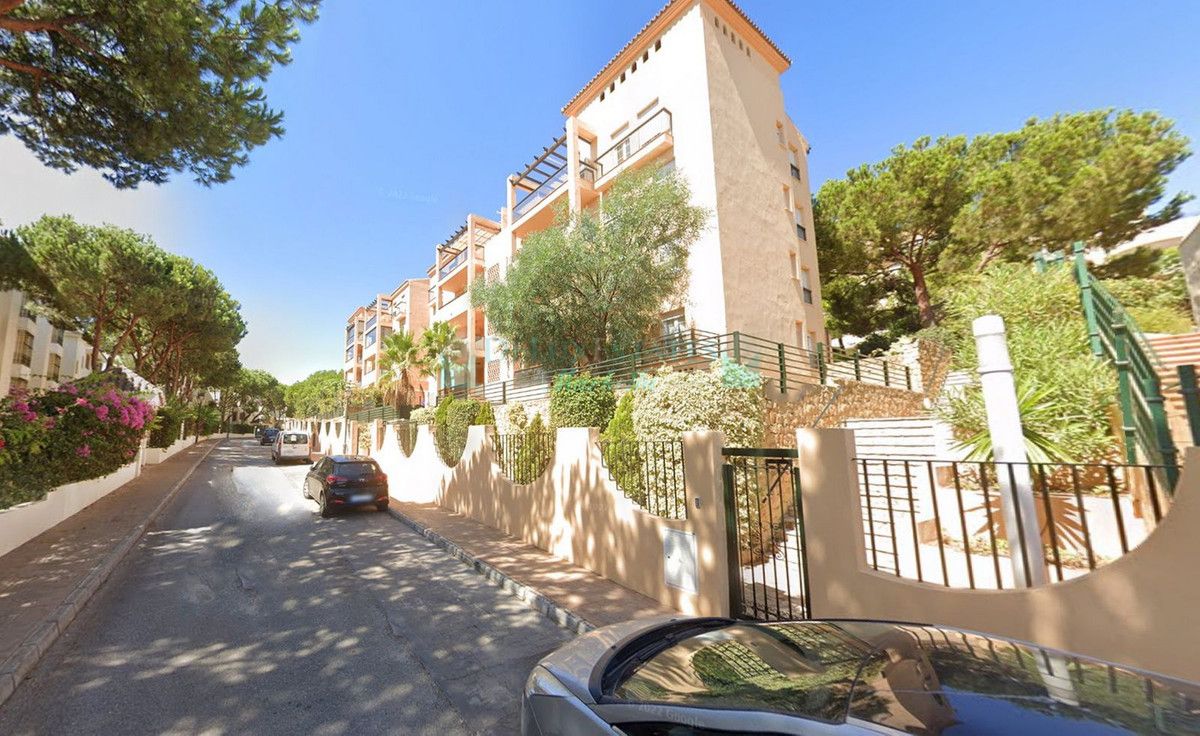 Apartamento en venta en Elviria, Marbella Este