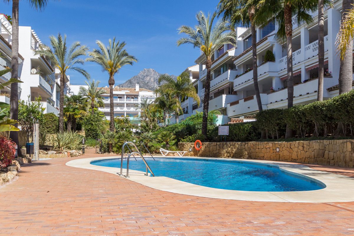 Apartment for sale in Marbella Golden Mile
