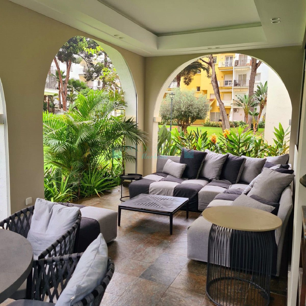 Apartamento Planta Baja en venta en Marbella - Puerto Banus