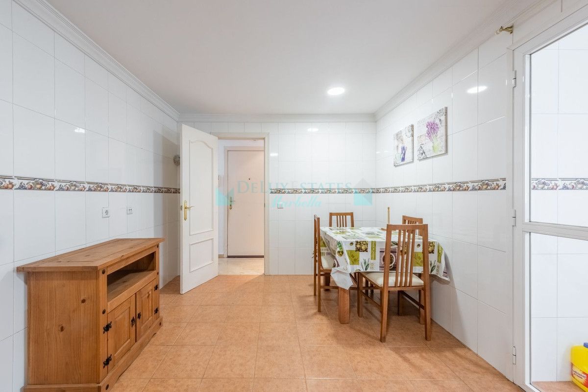 Apartamento en venta en Estepona