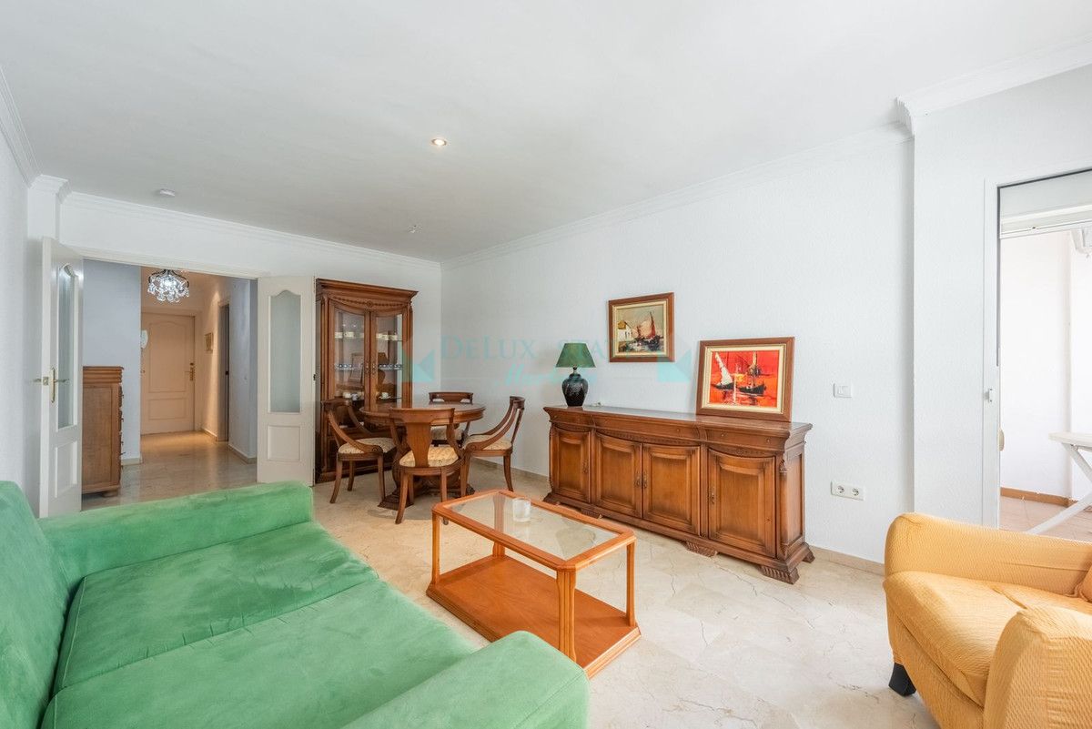 Apartamento en venta en Estepona