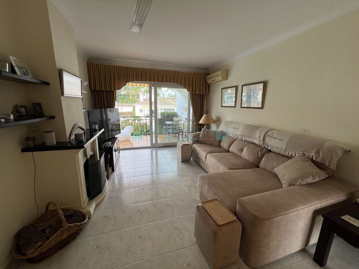 Penthouse for sale in El Paraiso, Estepona