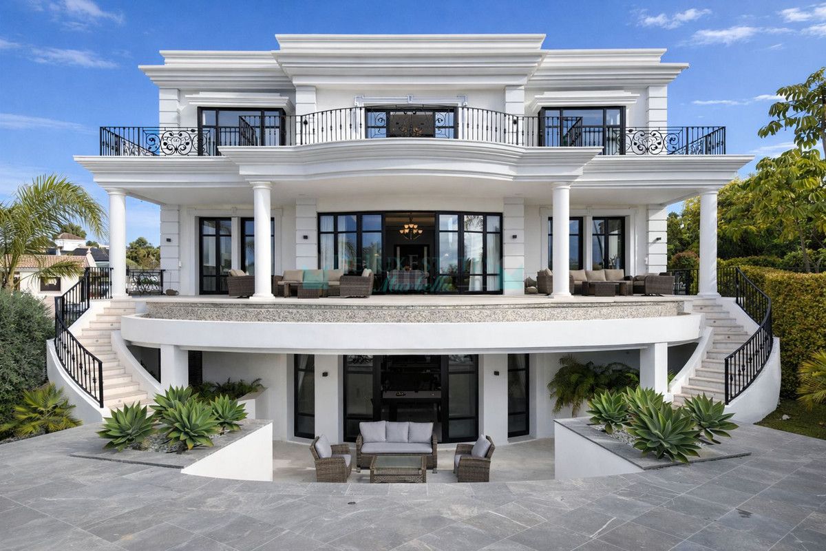 Villa for rent in Benahavis