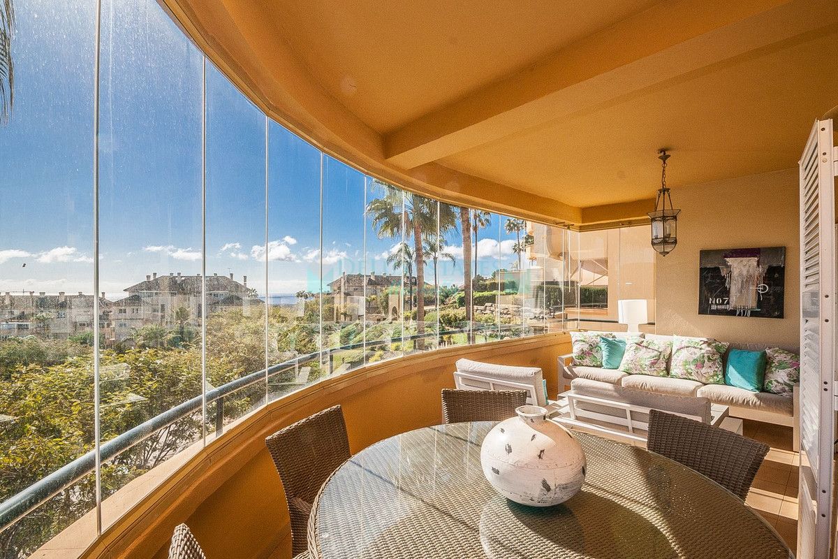 Apartamento en venta en Elviria, Marbella Este