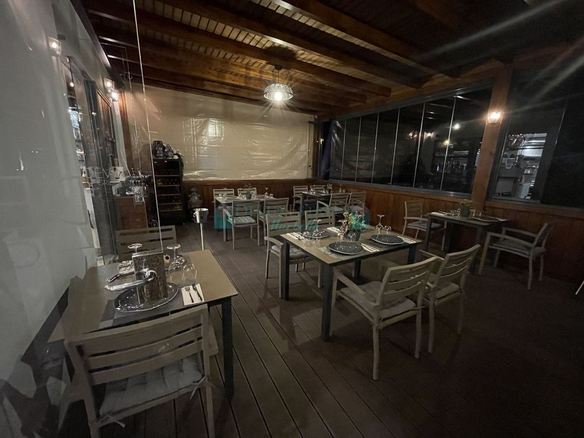 Restaurante en venta en El Paraiso, Estepona