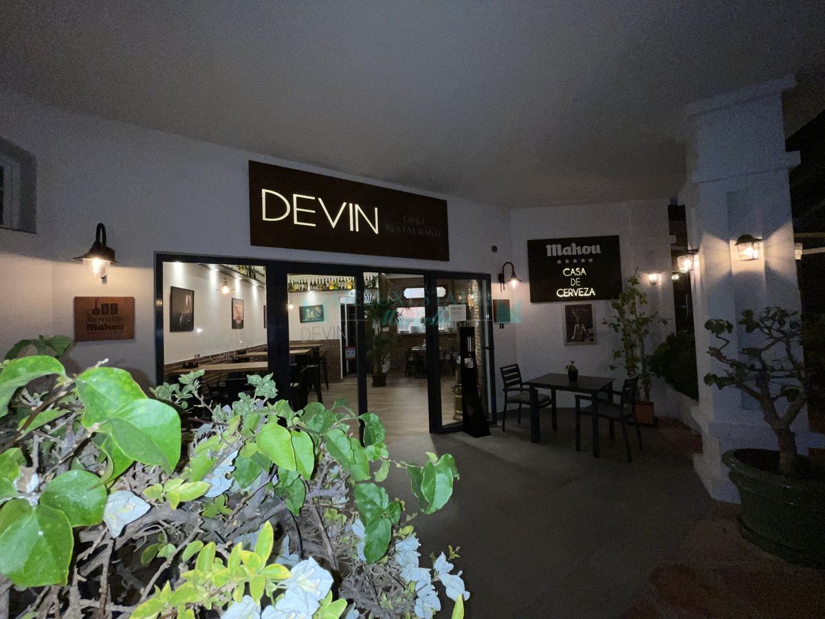 Restaurante en venta en El Paraiso, Estepona