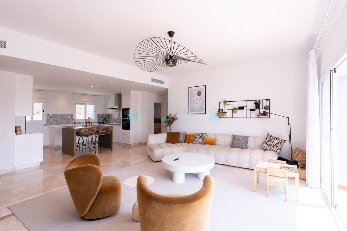 Ático en venta en El Paraiso, Estepona