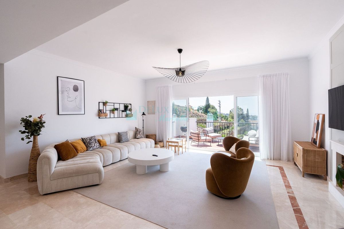 Ático en venta en El Paraiso, Estepona