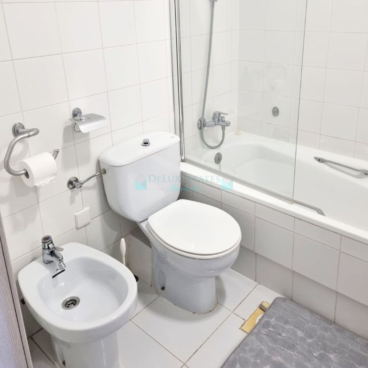 Apartment for rent in Atalaya, Estepona