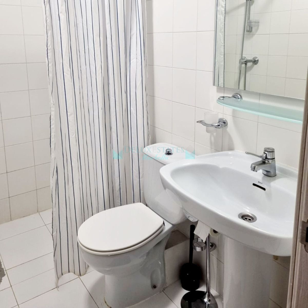 Apartment for rent in Atalaya, Estepona