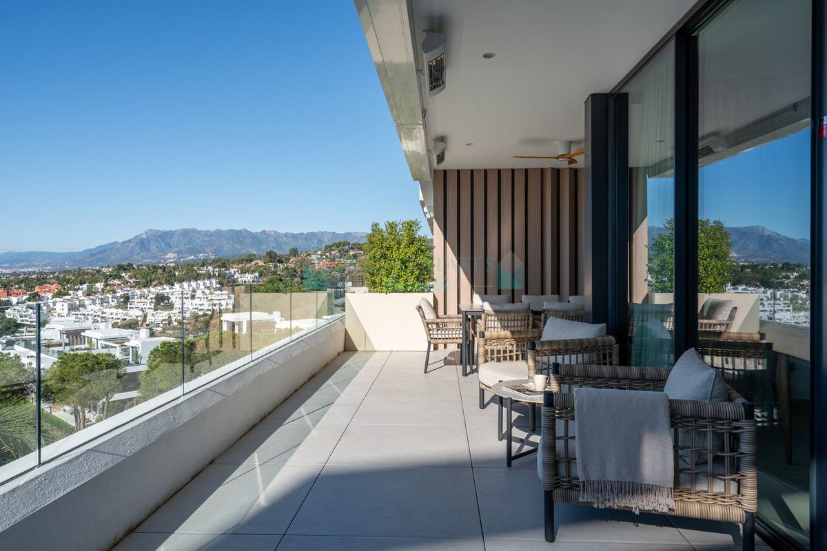 Apartamento en venta en Artola, Marbella Este