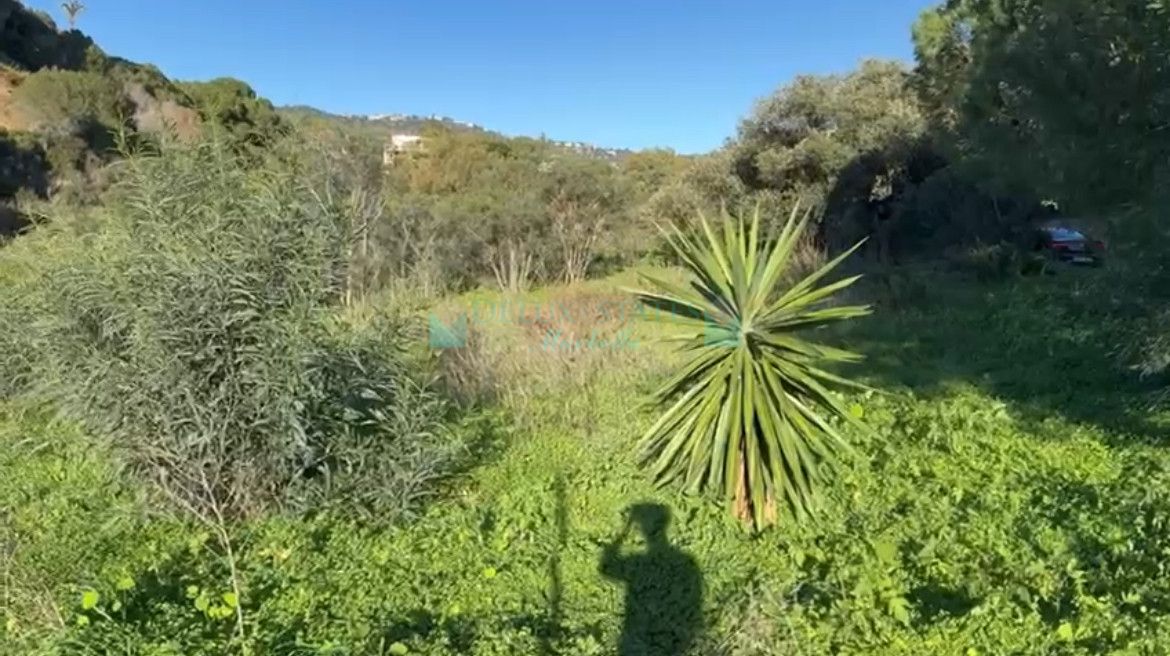 Plot for sale in Elviria, Marbella East