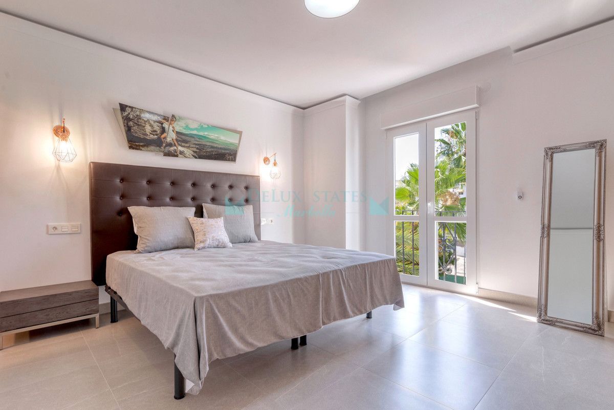 Apartment for rent in Marbella - Puerto Banus