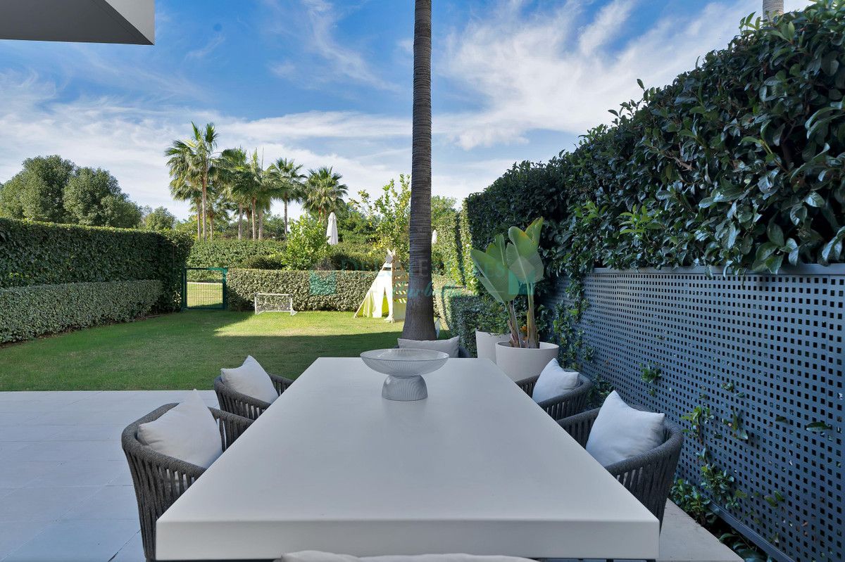 Ground Floor Apartment for sale in Estepona