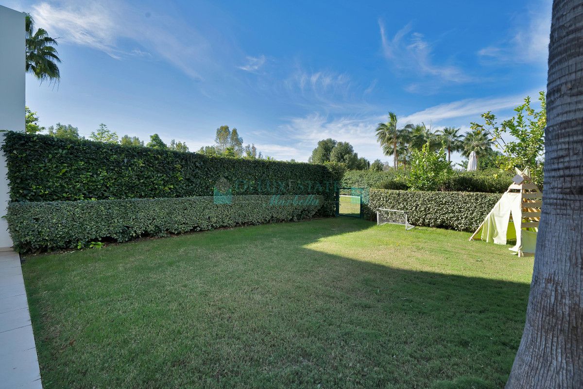 Ground Floor Apartment for sale in Estepona