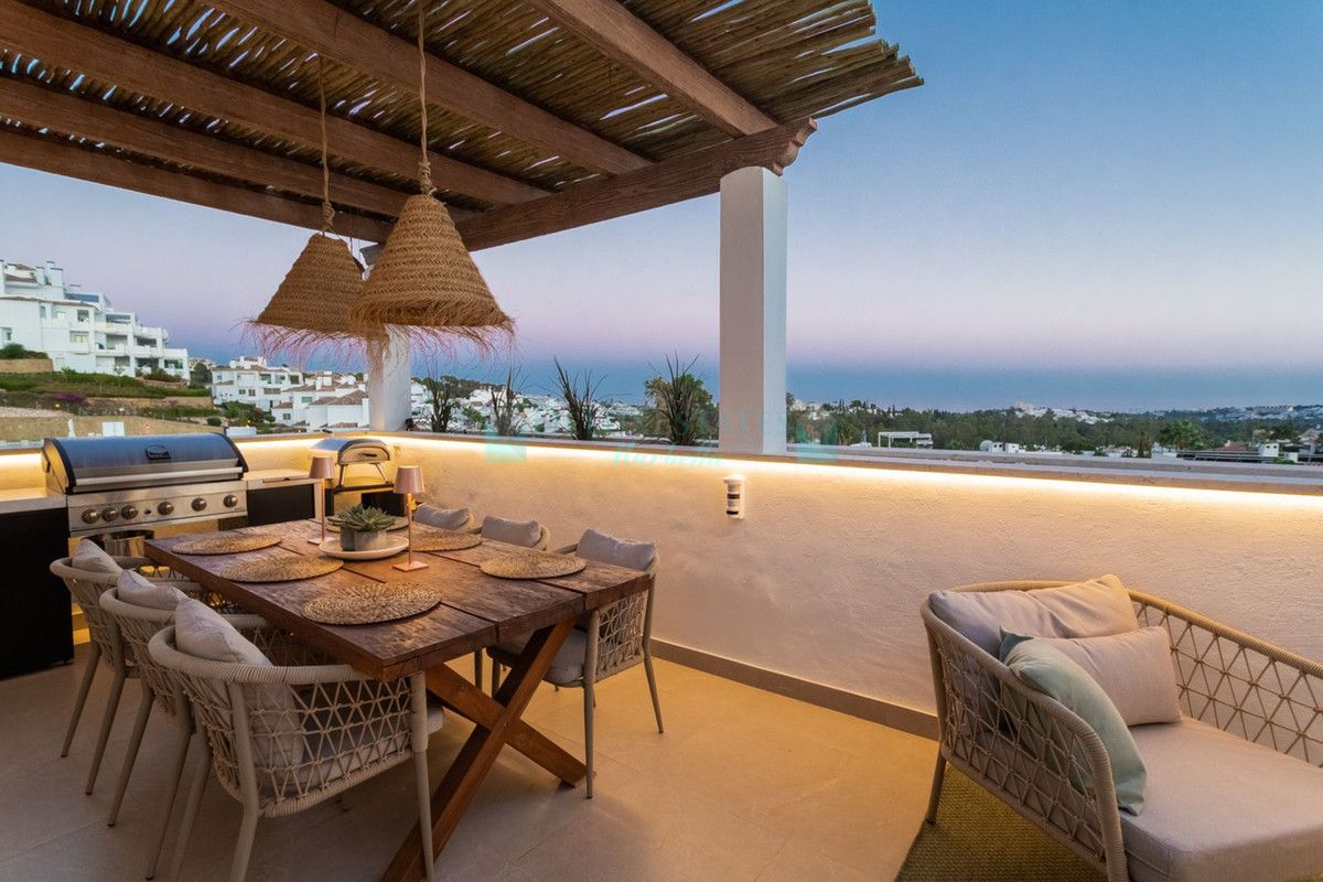 Penthouse for sale in Nueva Andalucia