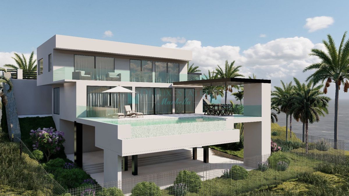 Villa for sale in Estepona