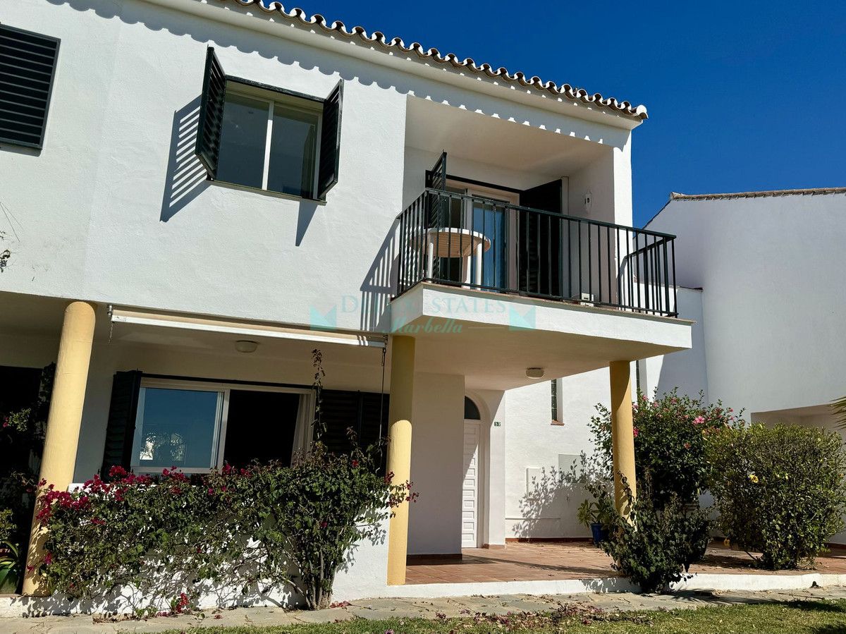 Town House for rent in Estepona