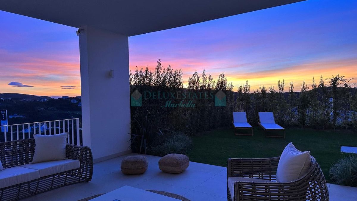 Ground Floor Apartment for sale in Benahavis