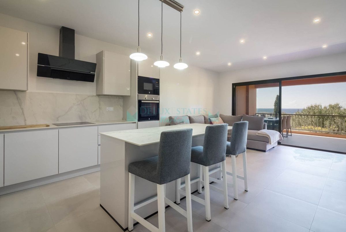 Apartment for sale in Los Flamingos, Benahavis