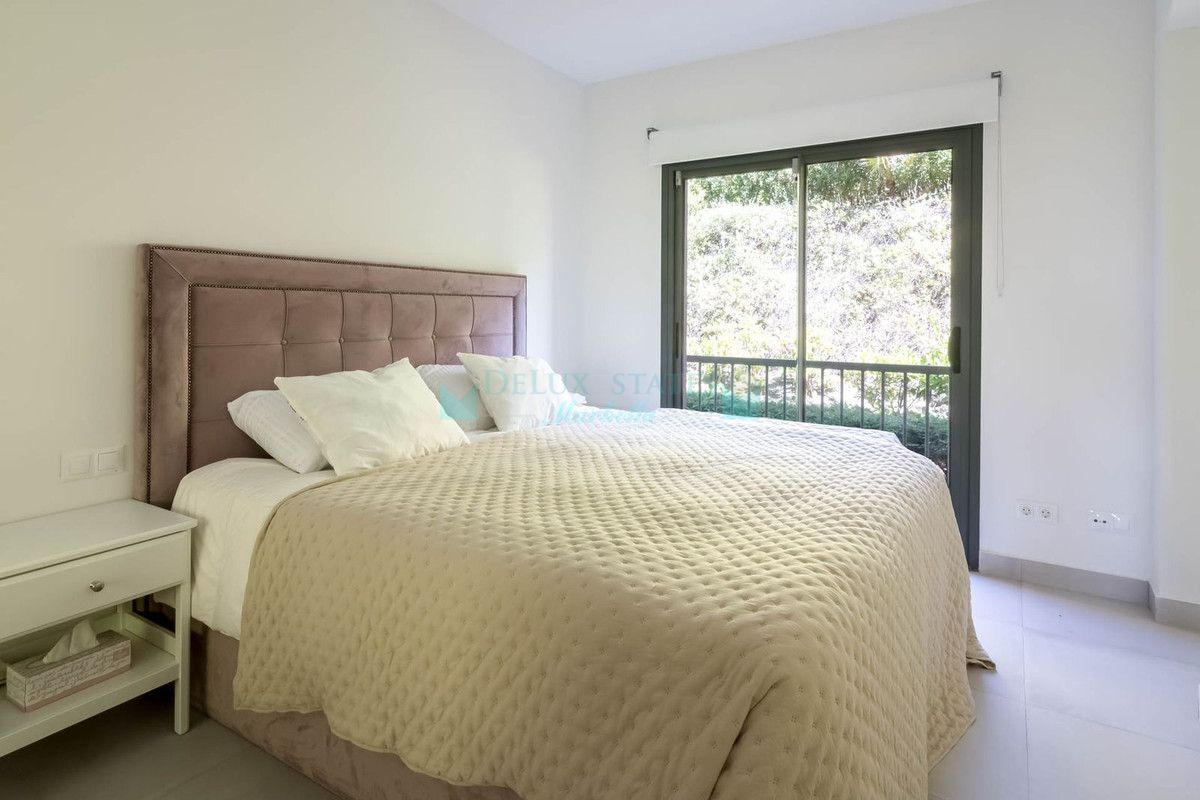 Apartment for sale in Los Flamingos, Benahavis