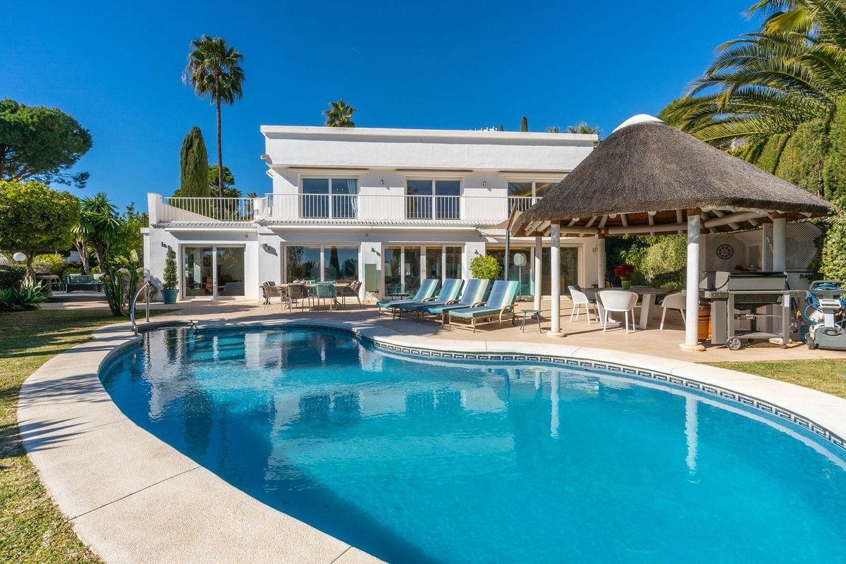 Villa for sale in Marbella Golden Mile