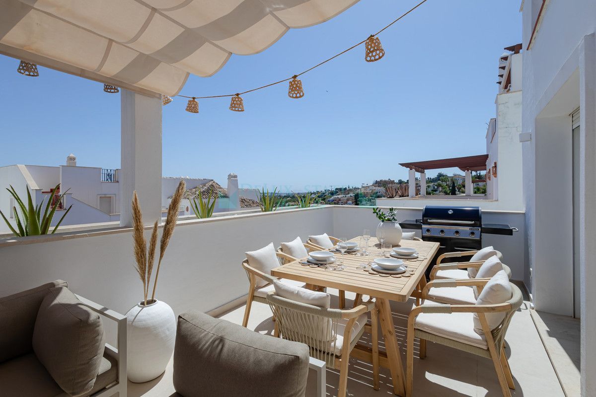 Penthouse for sale in Nueva Andalucia