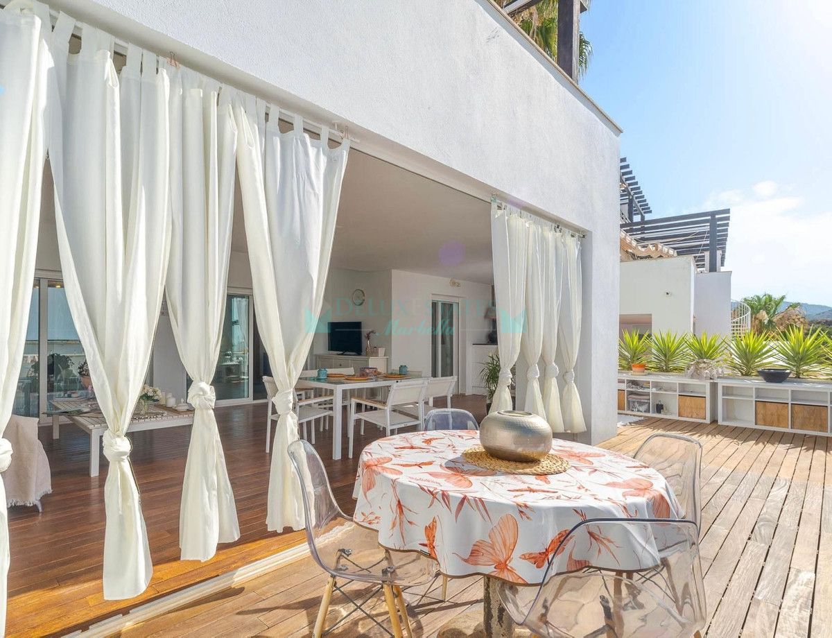 Villa Pareada en venta en Santa Clara, Marbella Este