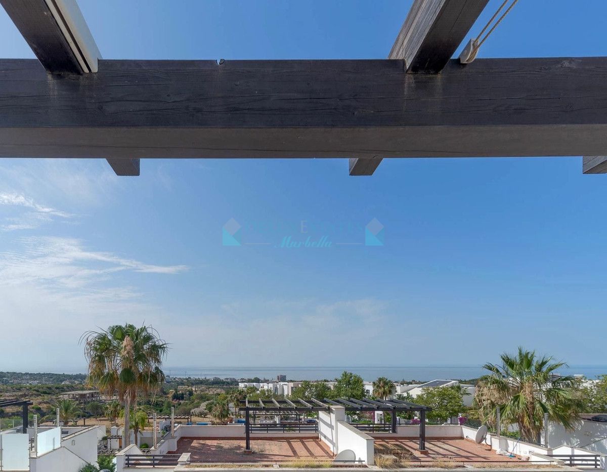 Villa Pareada en venta en Santa Clara, Marbella Este