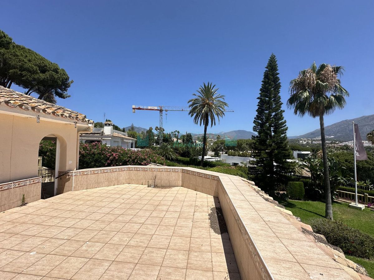 Villa en venta en Nueva Andalucia