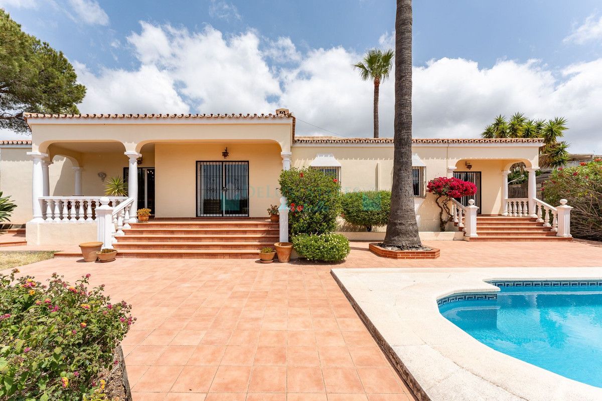 Villa for sale in Elviria, Marbella East