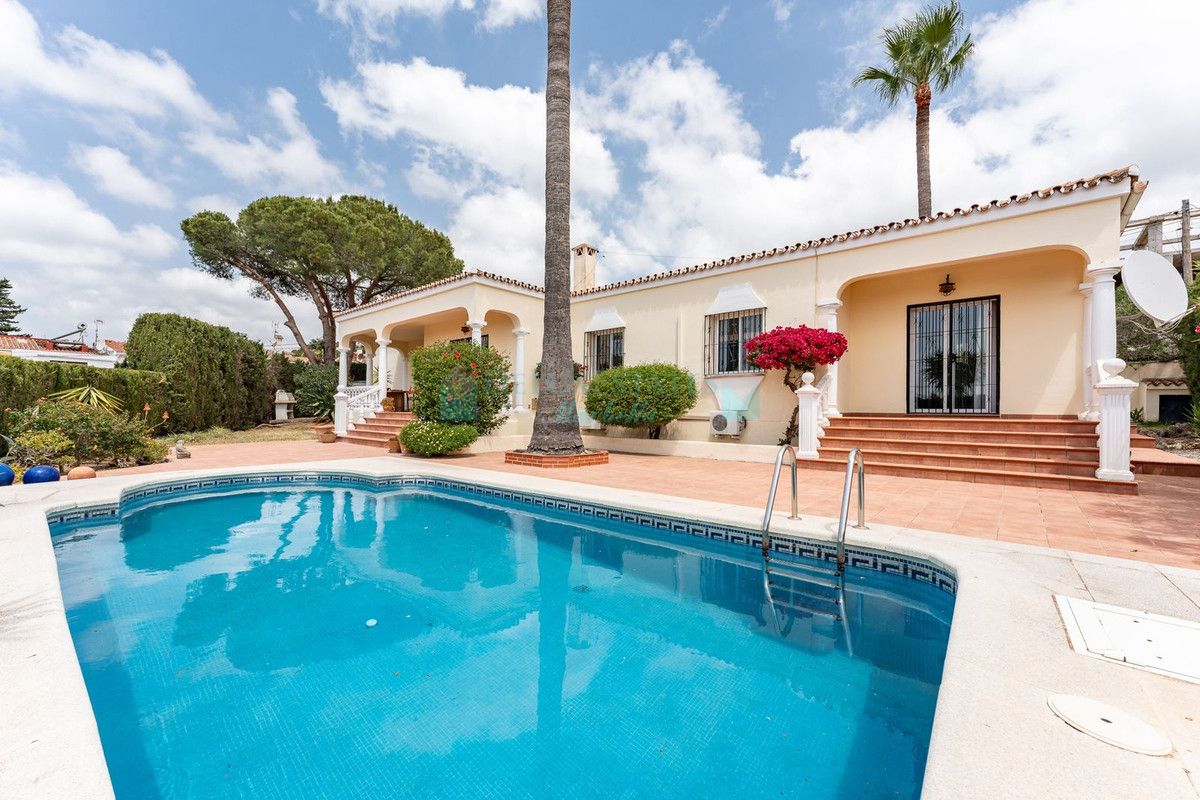 Villa for sale in Elviria, Marbella East