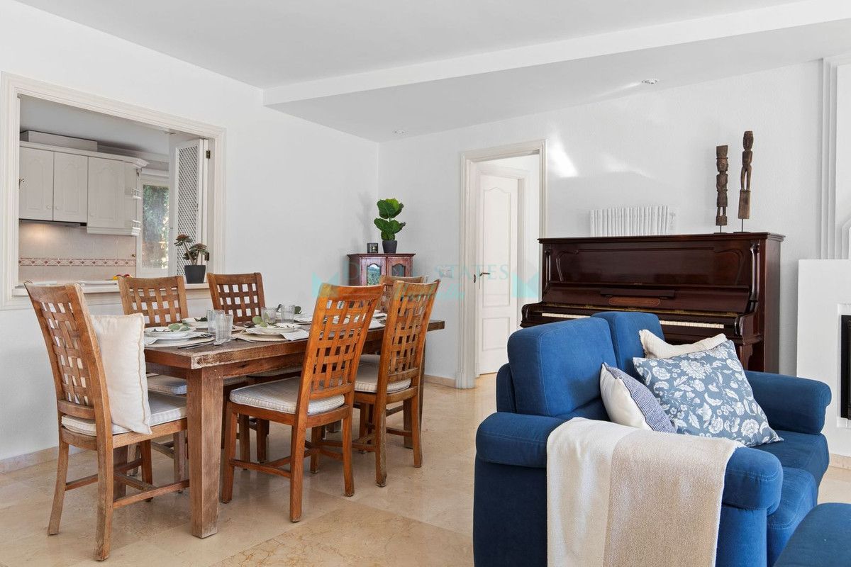 Ground Floor Apartment for sale in Estepona