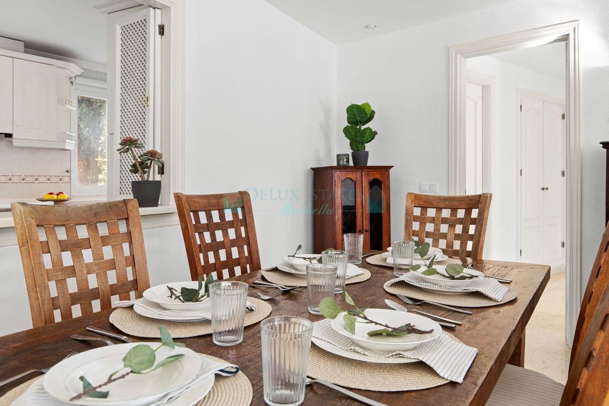 Ground Floor Apartment for sale in Estepona