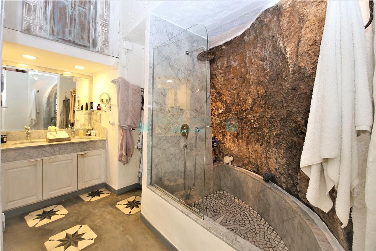 Finca en alquiler en Estepona