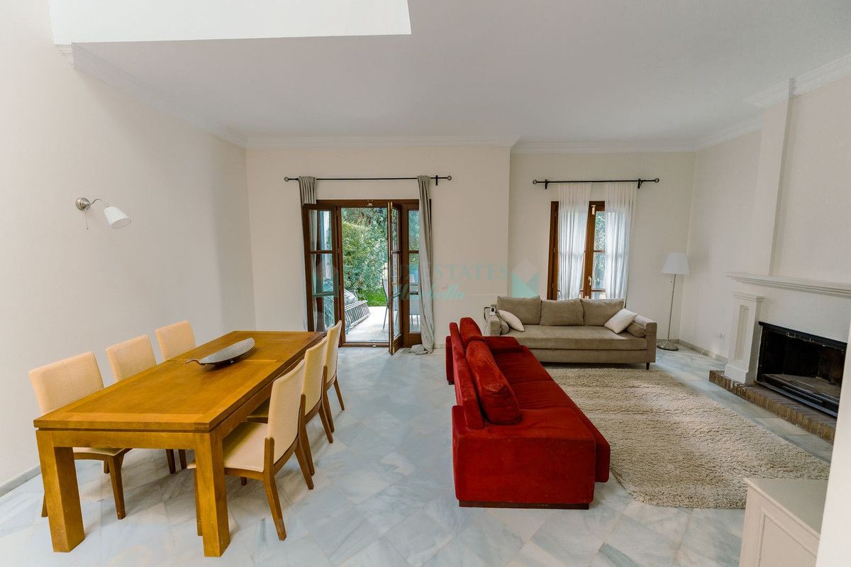 Adosado en alquiler en Guadalmina Alta, San Pedro de Alcantara