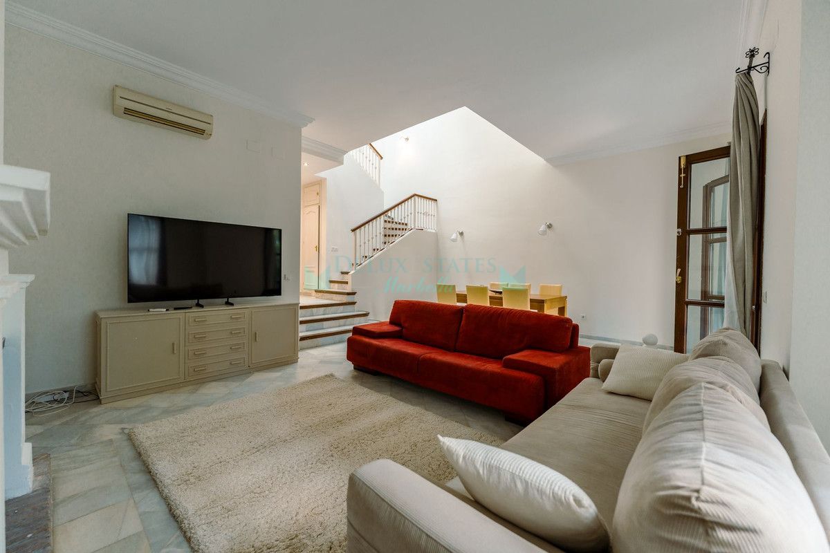 Adosado en alquiler en Guadalmina Alta, San Pedro de Alcantara