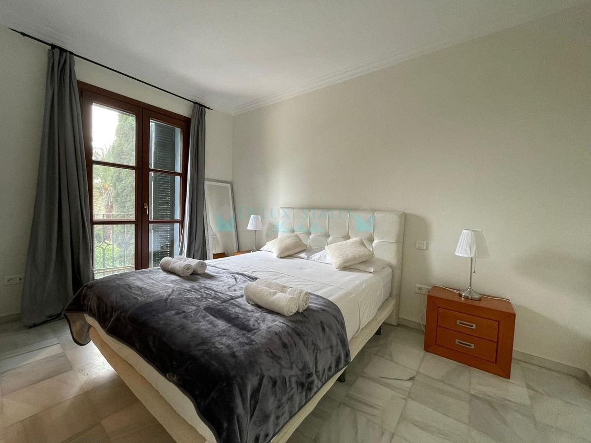 Adosado en alquiler en Guadalmina Alta, San Pedro de Alcantara