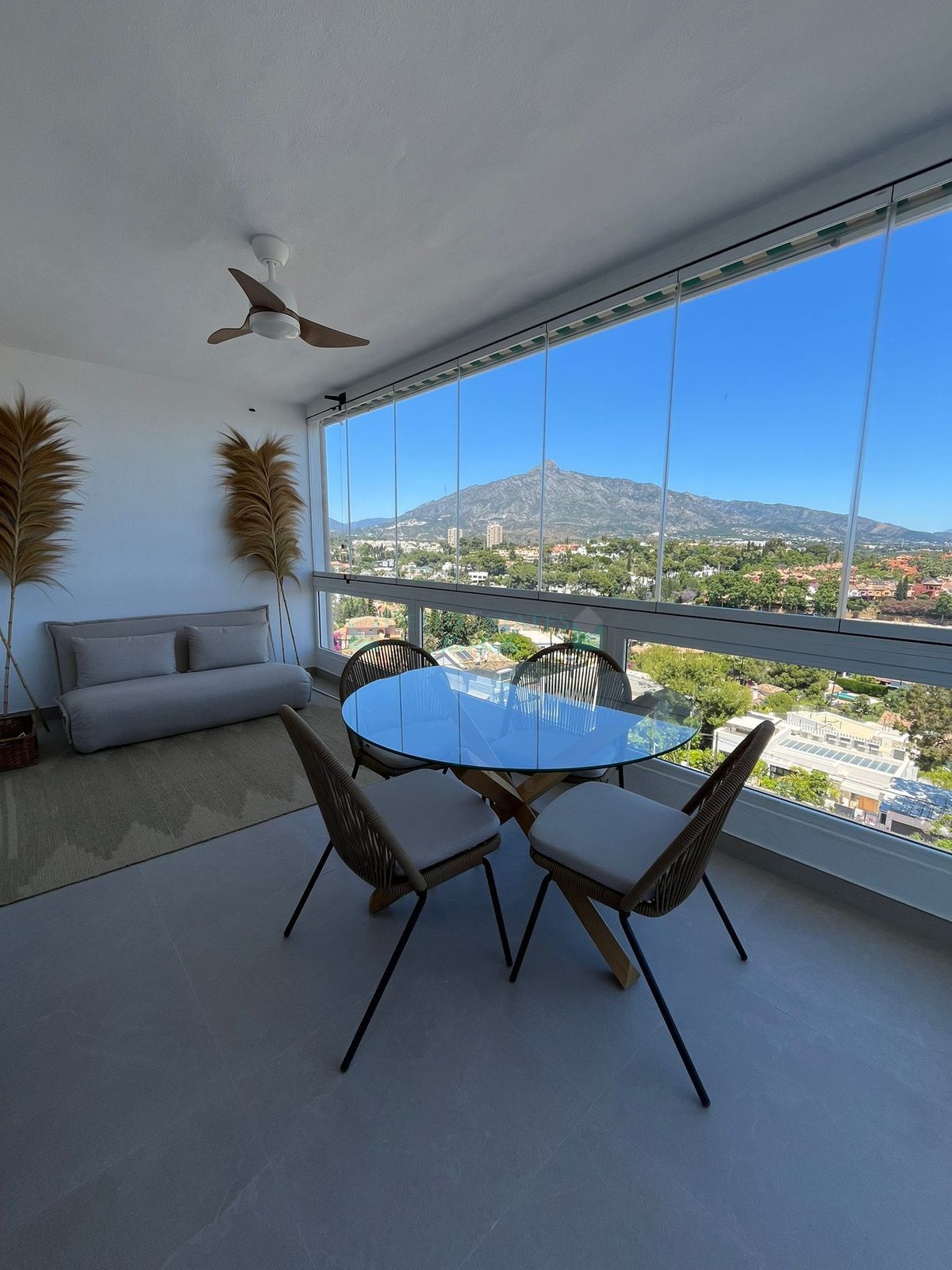 Apartment for rent in Nueva Andalucia