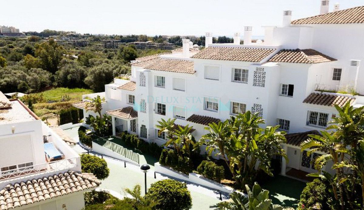 Apartment for sale in Rio Real, Marbella East