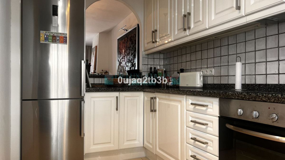 Ground Floor Apartment for sale in Nueva Andalucia