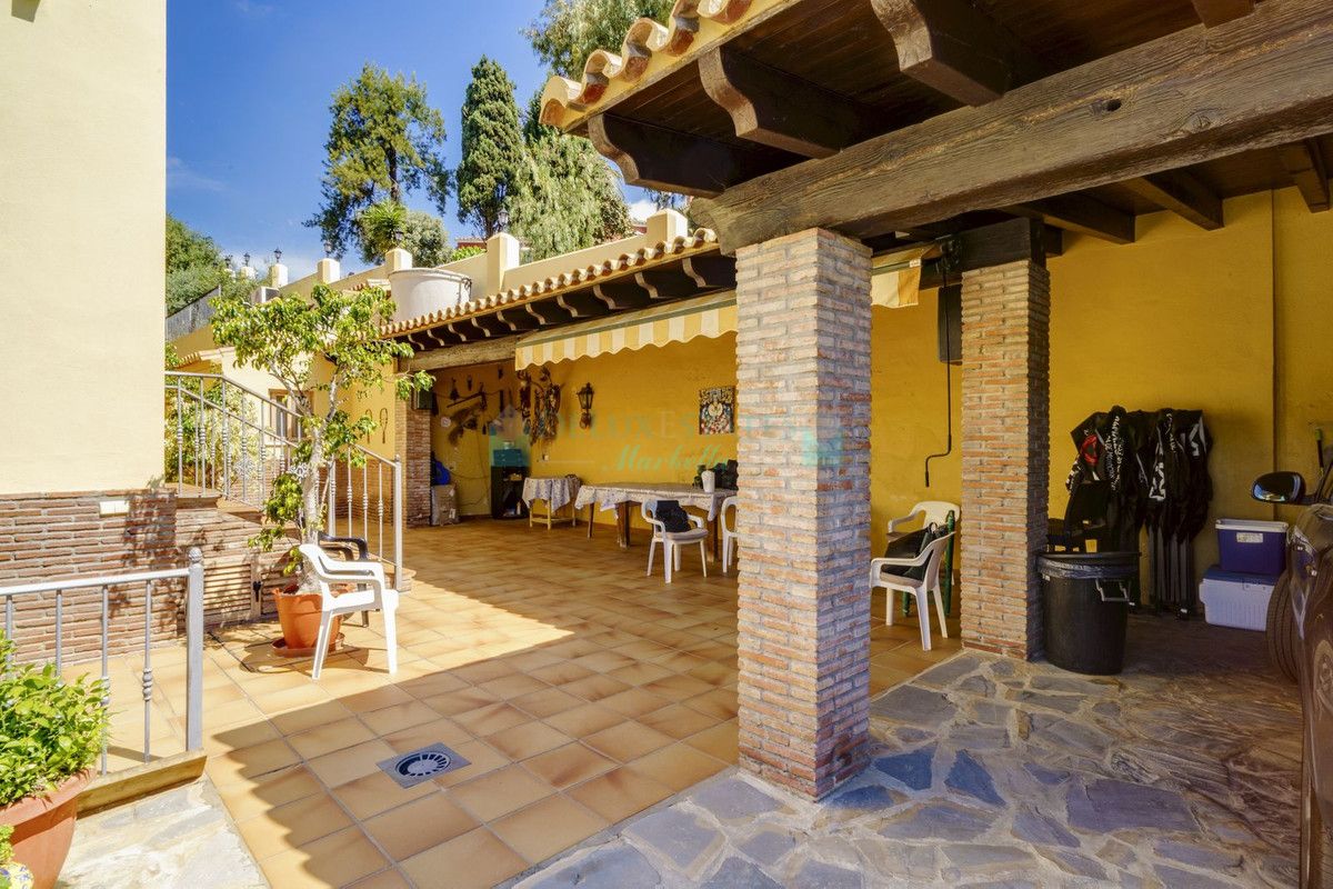 Villa for sale in La Quinta, Benahavis