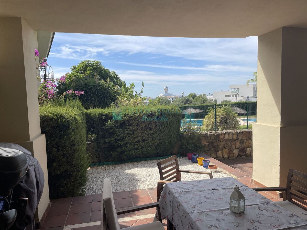 Ground Floor Apartment for sale in Selwo, Estepona