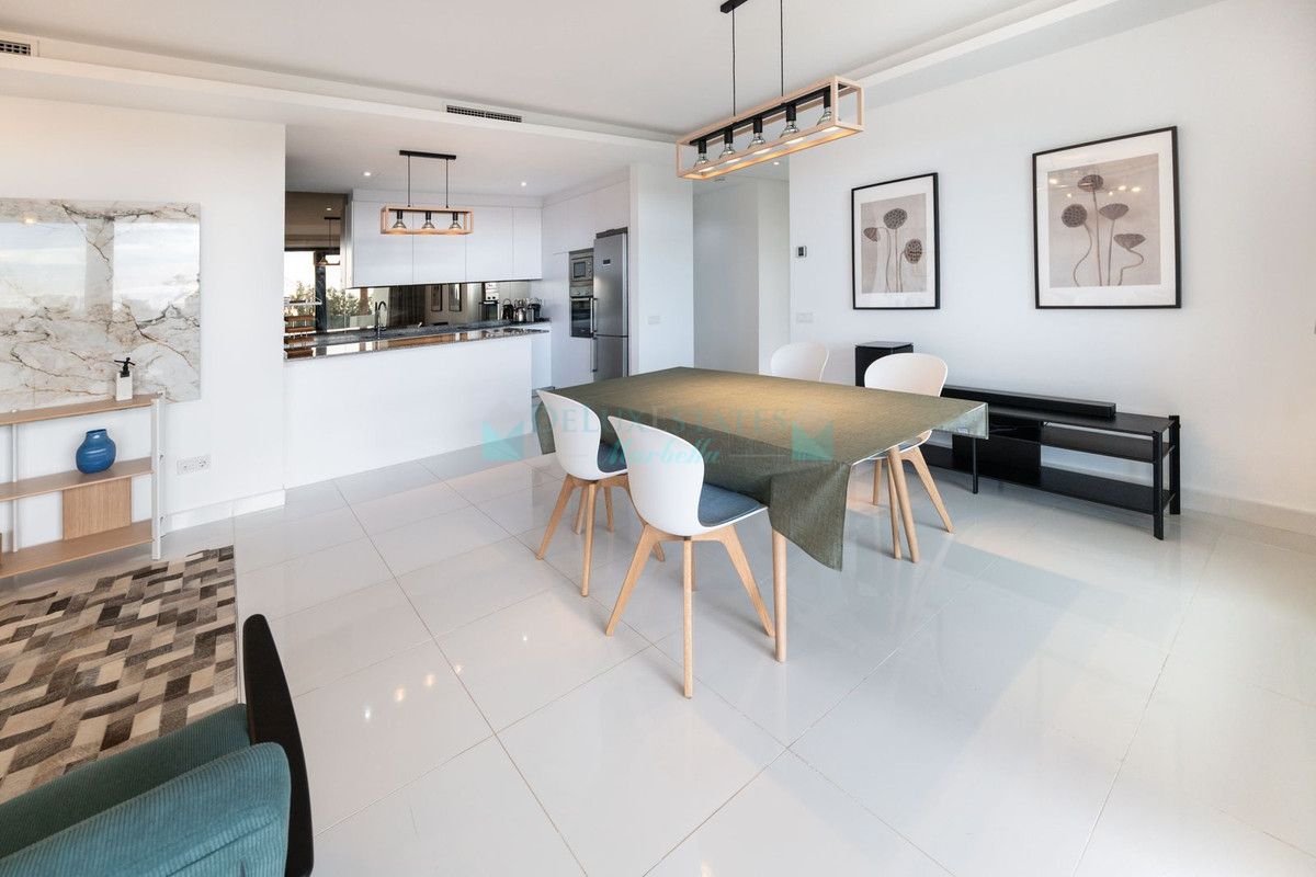 Apartment for rent in Benahavis