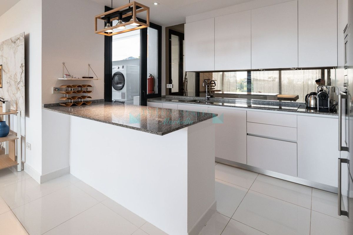 Apartment for rent in Benahavis