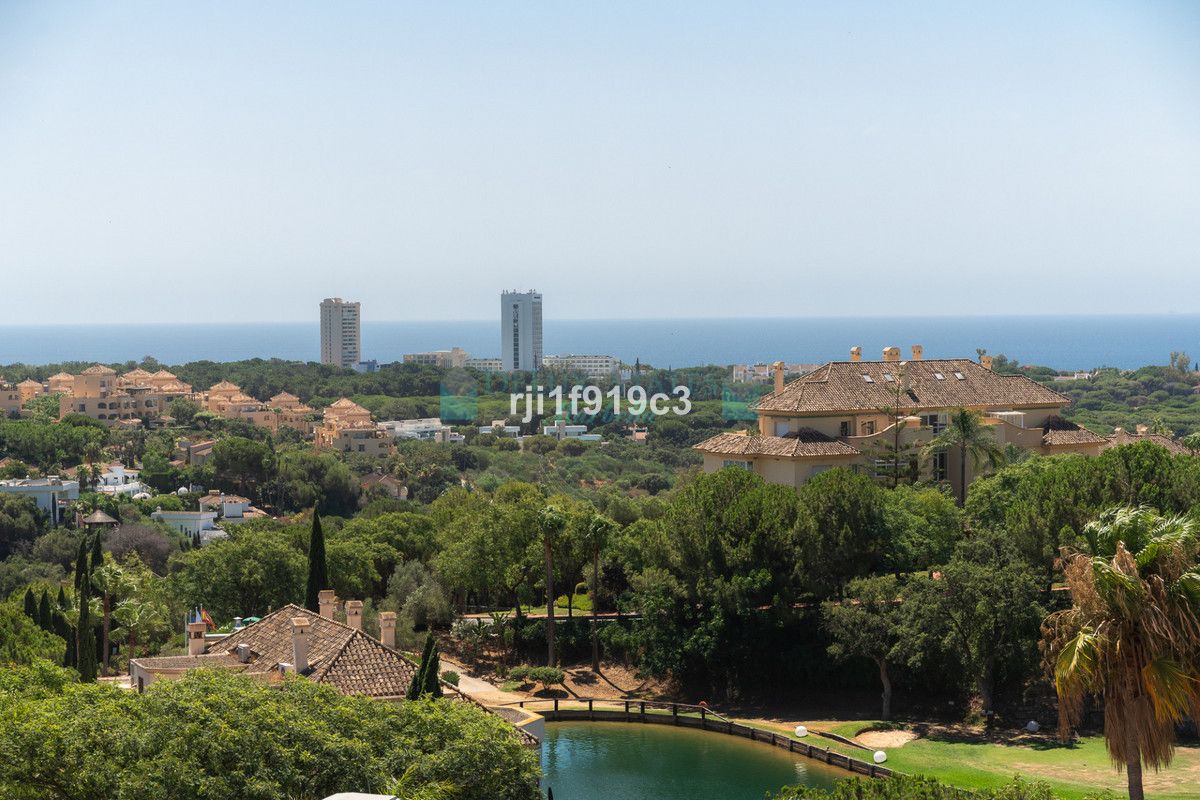 Apartment for sale in Elviria, Marbella East